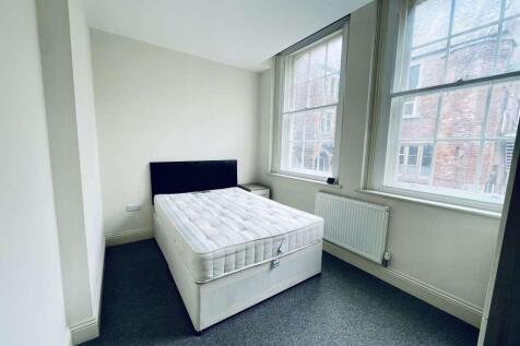 Flat_2_8_St_James_Row