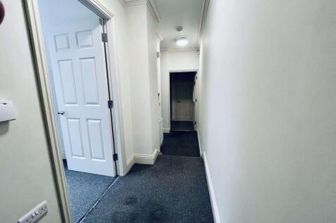 Flat_2_8_St_James_Row