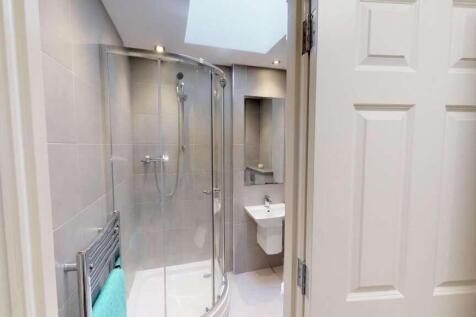 Flat_7_8_St_James_Row