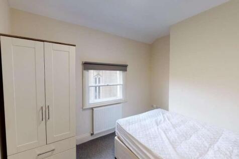 Flat_9_St_James_Row