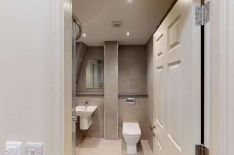 Flat_9_St_James_Row