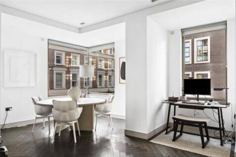 Dining/Study Area