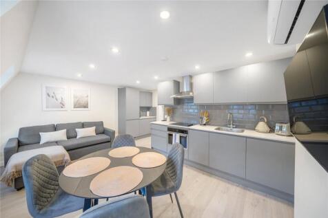 Dining/Kitchen