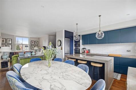 Reception/Kitchen
