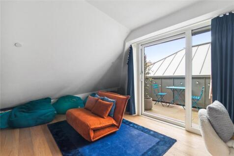 Bedroom/Office
