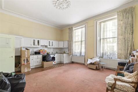 Kitchen/Reception
