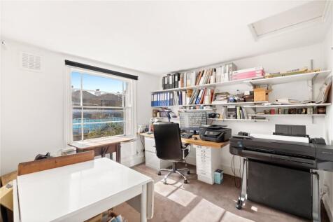 Bedroom/Study