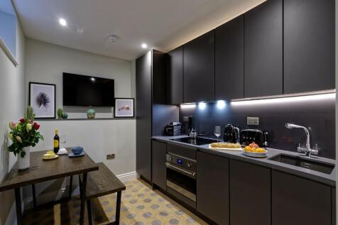 Communal kitchen 