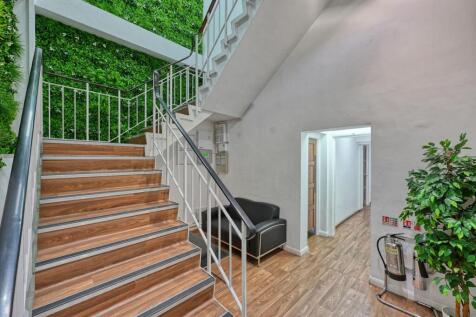 Staircase Plant-06.jpg