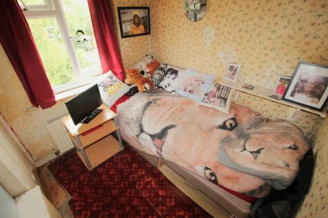 9. Bedroom 3