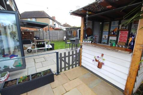 9. Garden Bar 
