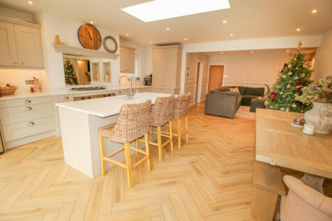 4.6 Kitchen Diner