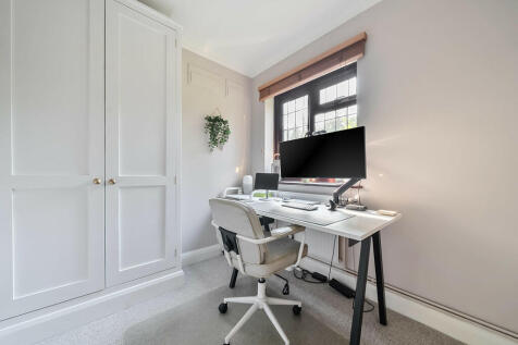 Office / Bedroom 