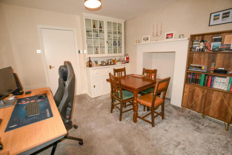 Dining Room Alter...