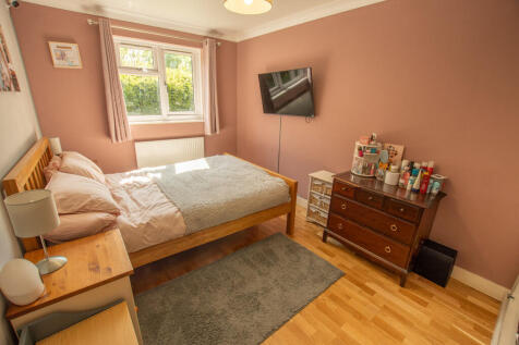 Bedroom Reverse
