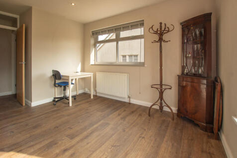 Office/ Entrace