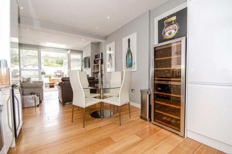Kitchen Diner B