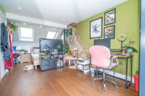 Bedroom 4 D