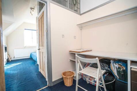 Bedroom 3 - Study