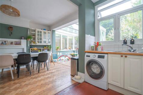 Kitchen B