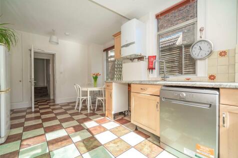 Kitchen E