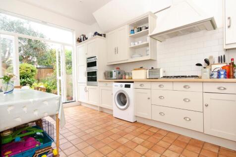 Kitchen b