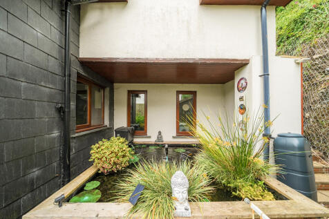 1299408-4-68398ab42240e