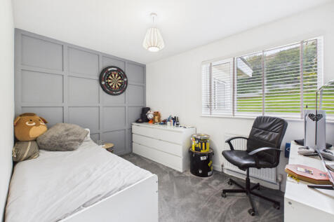 CAM05627G0-PR0019-STILL002