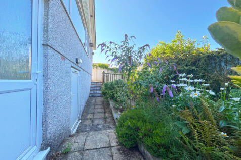 38_rear garden 2