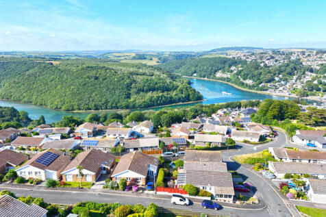 48_drone view to river