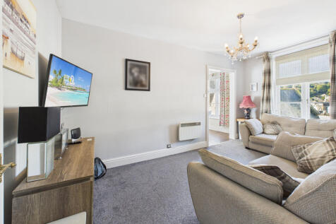 CAM05627G0-PR0020-STILL004