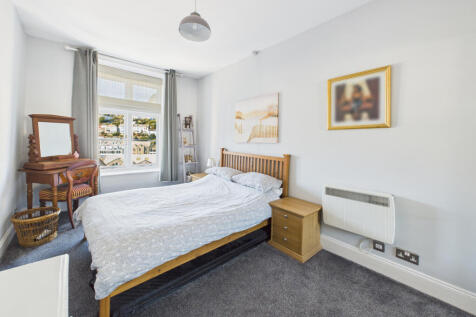 CAM05627G0-PR0020-STILL006