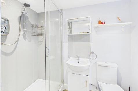 CAM05627G0-PR0025-STILL008