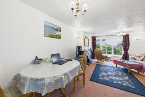 CAM05627G0-PR0025-STILL001