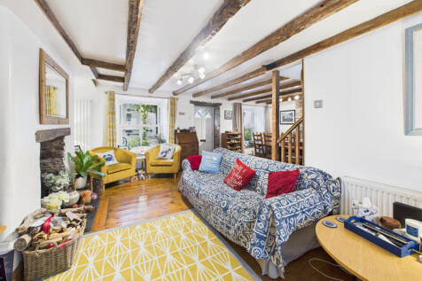 CAM05627G0-PR0022-STILL006