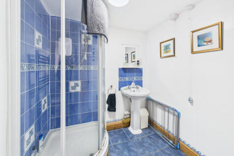 CAM05627G0-PR0022-STILL009