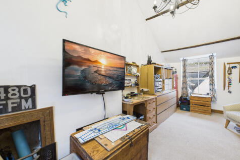 CAM05627G0-PR0022-STILL019