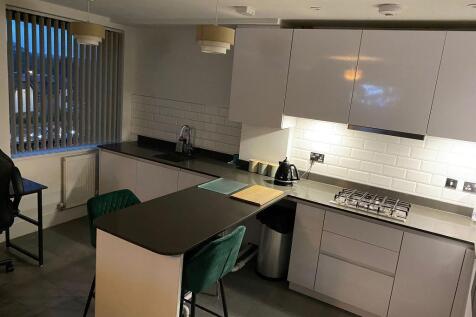 Kitchen / dining
