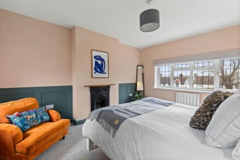 Double Bedroom