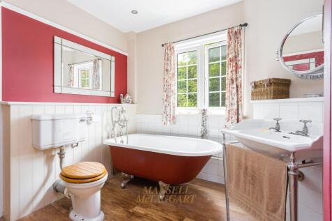 En Suite Bathroom