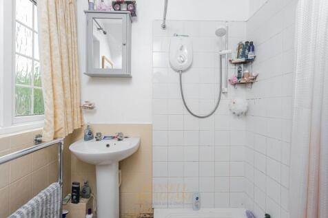 Family Shower Room