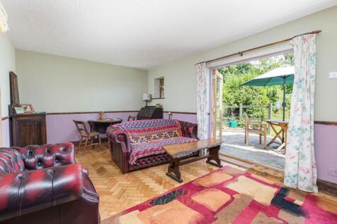 Garden Aspect sitting room