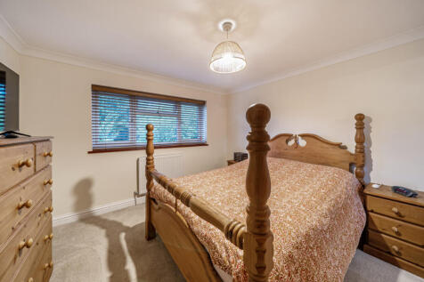 1357532-3-68d2cee...