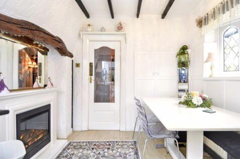 BREAKFAST ROOM