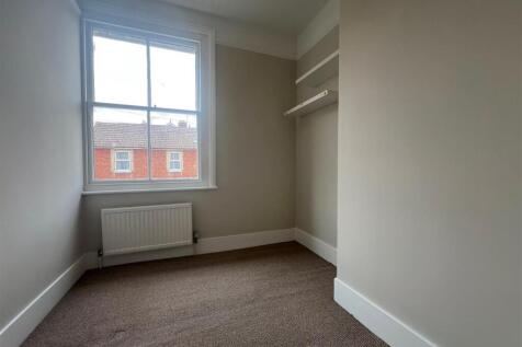 bed 3.jpg