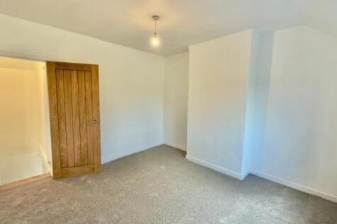 WhatsApp Image 2025-10-16 at 13.34.23 (2).jpeg