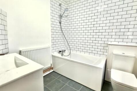 WhatsApp Image 2025-10-16 at 13.34.23 (8).jpeg