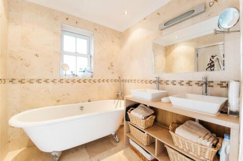En Suite Bathroom