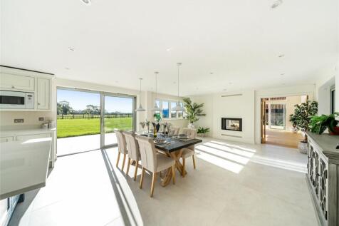 Dining / Family Area