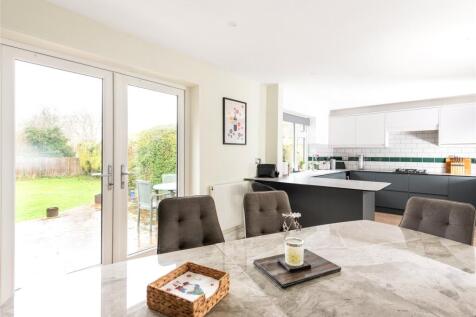 Dining / Kitchen